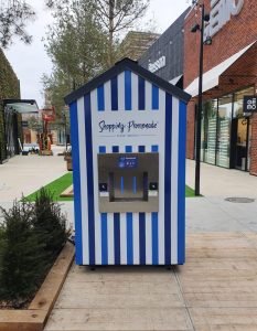 La Fontaineo installée dans l'allée du Shopping Promenade de Claye-Souilly
